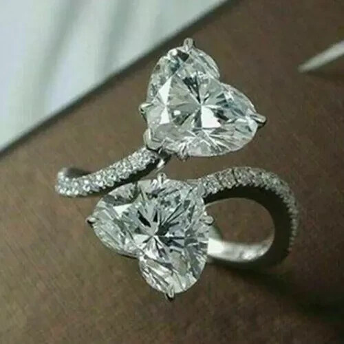 Lab-2CT Heart Shape Simulated Diamond Wedding Rin… - image 1