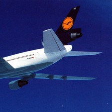 Vintage 1980s Lufthansa McDonnell Douglas DC 10-30 Postcard Airplane Flight