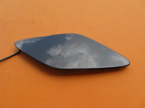 18 19 20 21 CHEVROLET EQUINOX FRONT BUMPER COVER TOW HOOK PLUG COVER GRAY A42031 - Picture 2 of 3