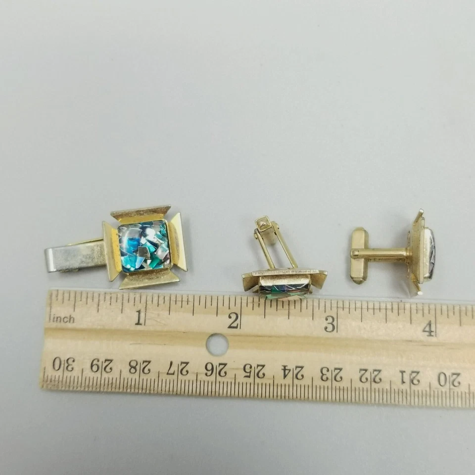 Juego de Gemelos y Clip de Corbata Anson Confetti Lucite Tono Dorado Forma de Cruz Foto 4 de 4