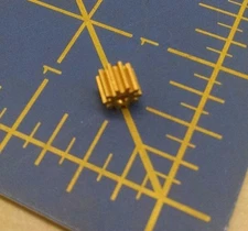 Brass Press On Pinion Gear 48 Pitch 10 Tooth from Mid America Raceway