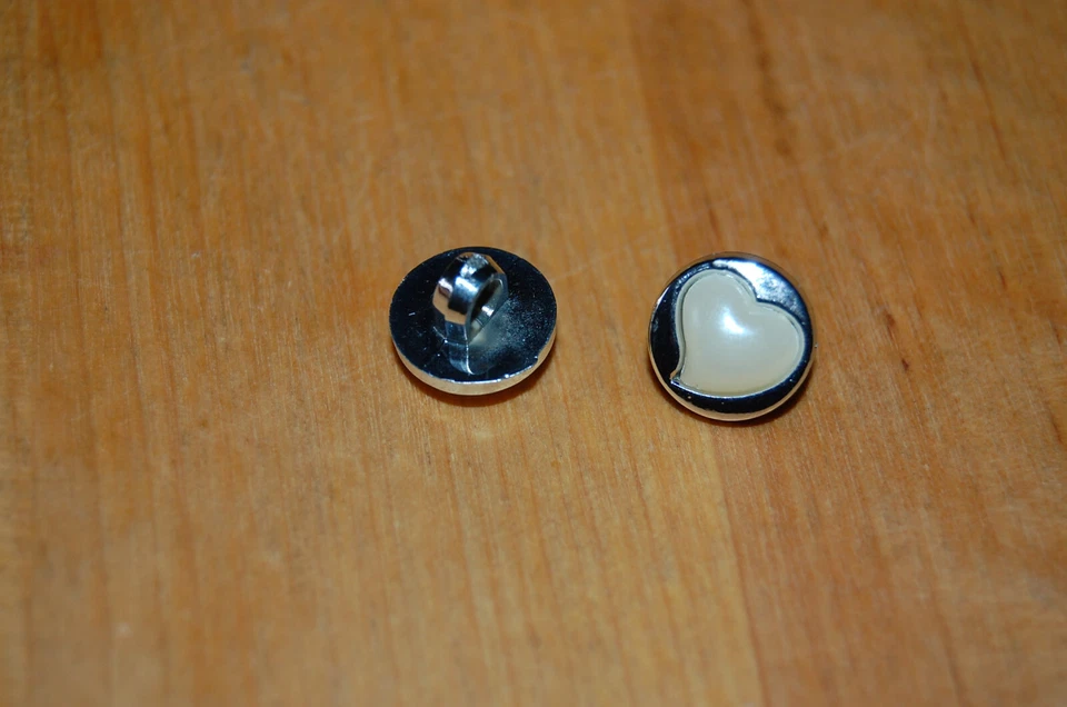 Herzknöpfe/ Ösenknöpfe gemischt 40 Stück 1,1 cm - Bild 2 von 2