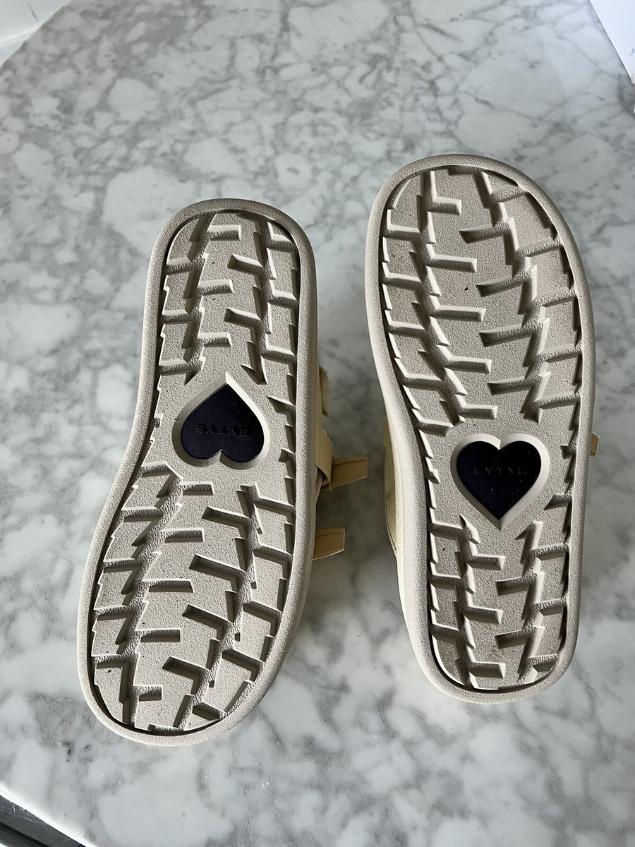 【EYTYS】 CAPRI カプリ Eytys Capri Neoprene Slides in Black | LN-CC