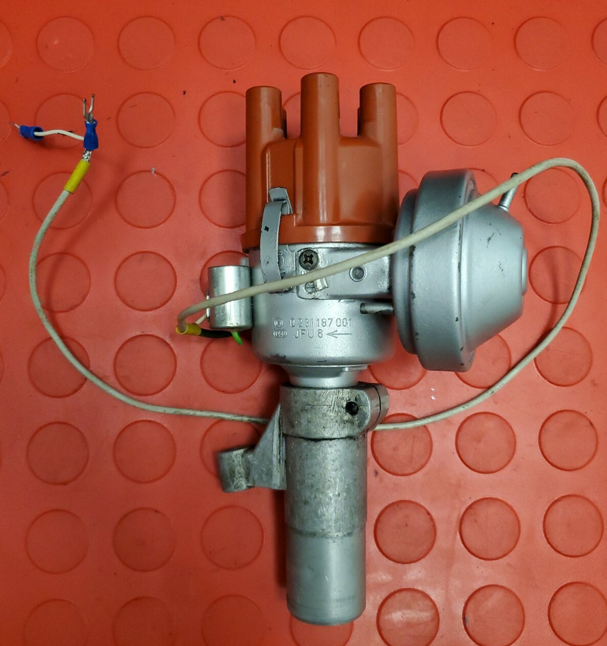 OEM Bosch Ignition Distributor Mercedes 0231187001 M180 W108 W111 