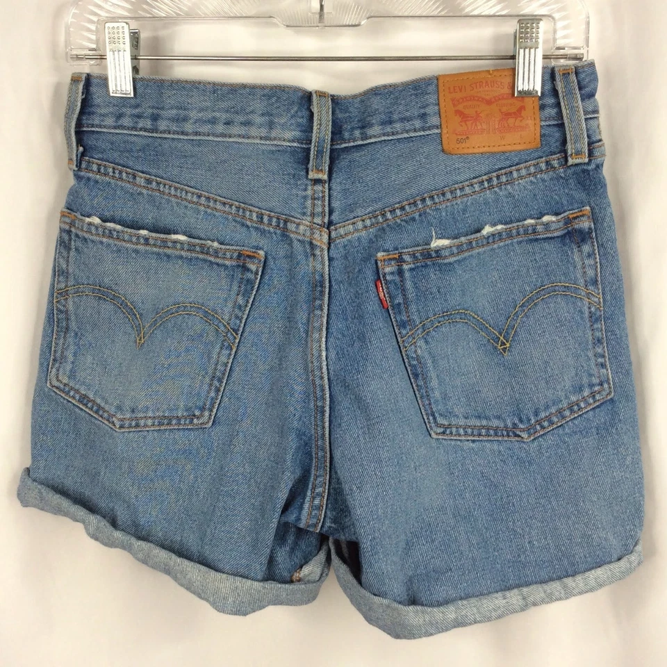 Pantalones Cortos de Jean Levi's 501 Para Mujer Botón Mosca Talla 26 Azul Envejecido Corte Foto 2 de 4