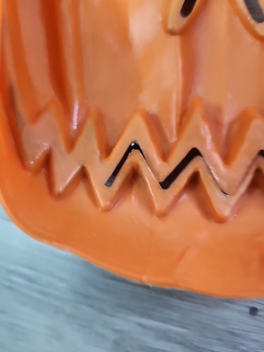 Rubber Halloween Pumpkin Face Mask Orange Black Creepy Scary Elastic Strap - Picture 3 of 3