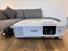 Epson EB-X49 HDMI Home Cinema Projector 3,600 Lumens Low Hours Used XGA Remote