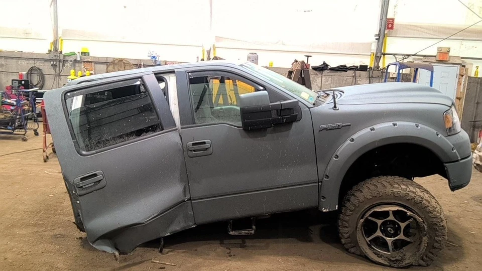 Radiator Standard Duty Cooling 1" Core Fits 04-08 FORD F150 PICKUP 6858945 Foto 2 de 4