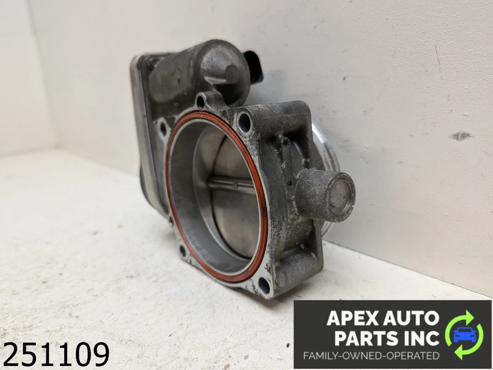 BMW 650i 2006 fabricante de equipos originales 4,8 L válvula de carrocería del acelerador Foto 3 de 4