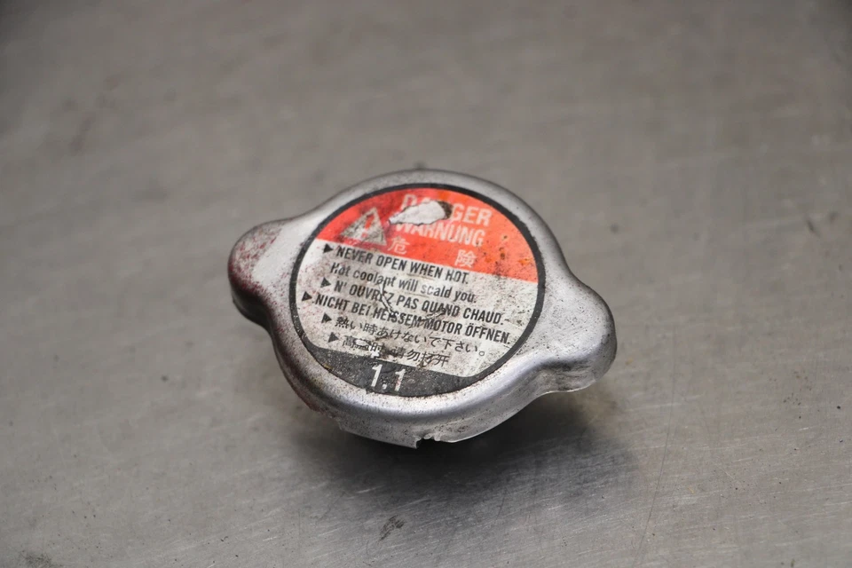 05-06 HONDA CBR600RR 600RR RADIATOR CAP 19037-GEE-710 - Image 3 of 4