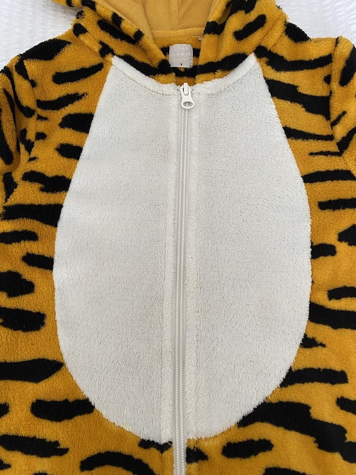 John Lewis Tiger Fleece Hooded Playsuit Onesy. Fab cond. Age 9. WORLD