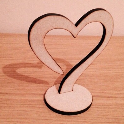 Laser ausgeschnitten Valentinstag Holz Herz mit Ständer MDF Bastelform 6mm Rohling