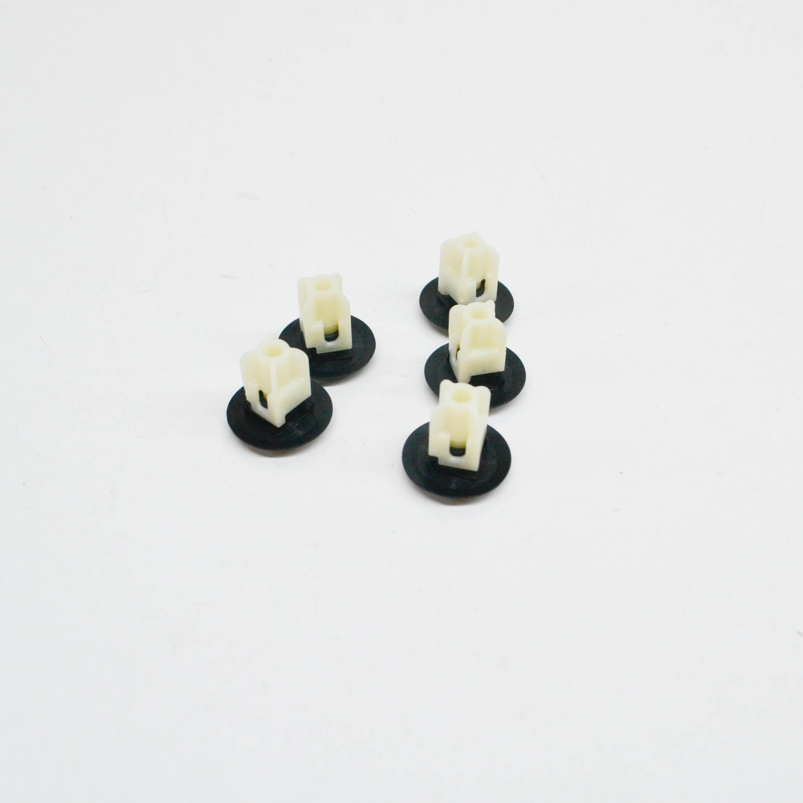 NEW BMW 1 F20 FRONT DOOR TRIM PANEL EXPANDING NUT 07147265039  