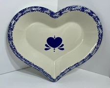 Blue Sponge Country Heart Shaped Baking Dish Unbranded, Excellent Used Condition