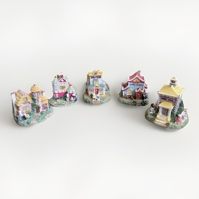 The Bunny Family Village Set Of 5 School, Soda Shop, Bakery, Lodge, Weavery 1995