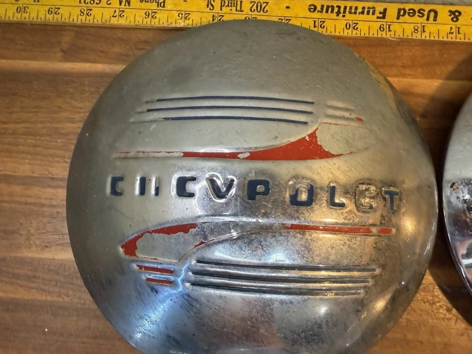 Комплект из 4 центральных колпаков ступицы для тарелок для собак 1941-1948 Chevrolet Fleetline Fleetmaster - Изображение 2 из 4