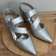 Easy Street Venue Womens Round Closed Toe Stiletto Heel Pumps new 8M a2014