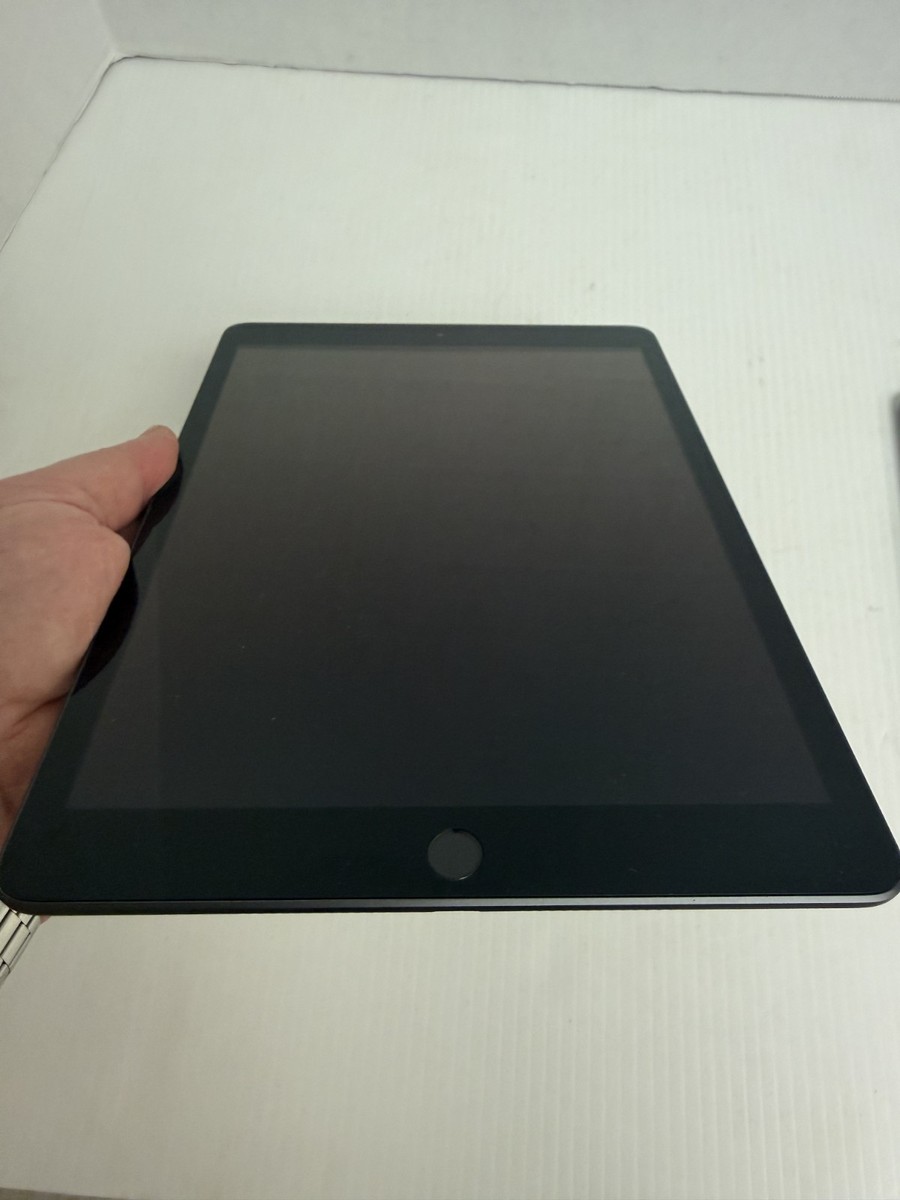 Apple iPad 8th Gen 2020 (Wi-Fi) 32GB Space Gray (Excellent) | eBay