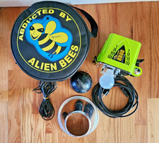 Alien Bees B800 Green 160 WS Pro Photoflash Mono light with Accessories