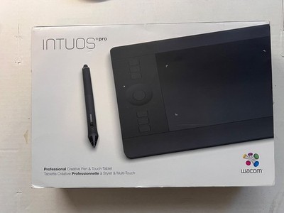Wacom PTH451 Intuos Pro small Graphic Tablet  Box and accessories