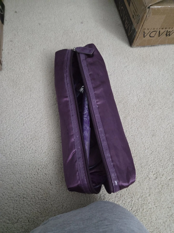 Alisador de cabelo GHD Jemella edição limitada com bolsa de viagem - Imagem 3 de 3