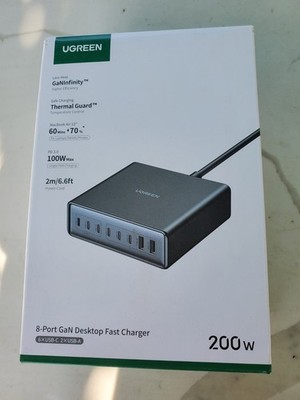 UGREEN 200W GaN USB C Charging Station, 8-Port Desktop Charger Upopen