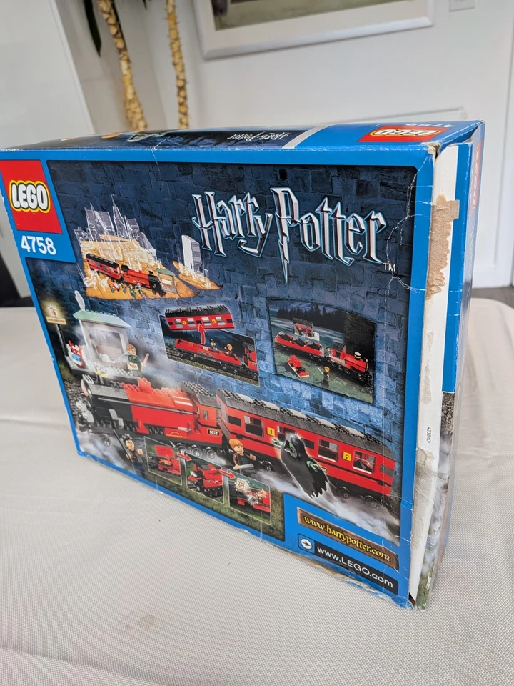 LEGO Harry Potter 4758 Hogwarts Express, photo 4 of 5