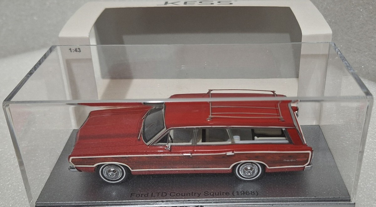 WOW Ford LTD Country Squire Red 1968 1:43 Kess KE43015001
