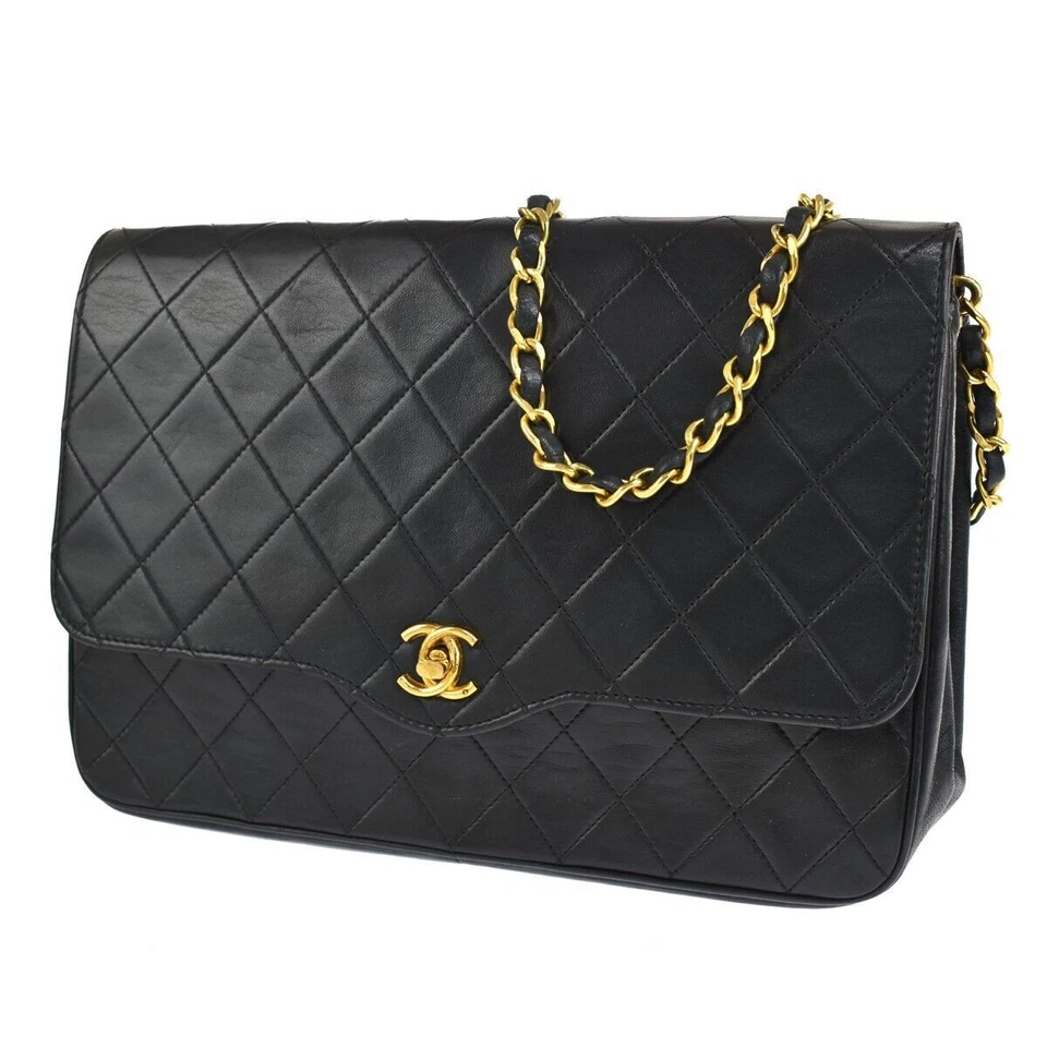 CHANEL Classic Double Flap Medium