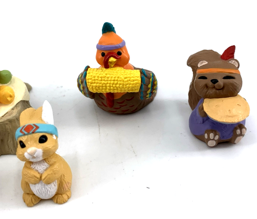 Hallmark Merry Miniatures Thanksgiving Lot of 9 Plymouth Rock Pilgrims Natives - Picture 5 of 10