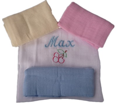 Baby Spucktuch Schaf mit Namen bestickt Mullwindel Spuckt/ücher Geschenk Baby Taufe Geburt beige