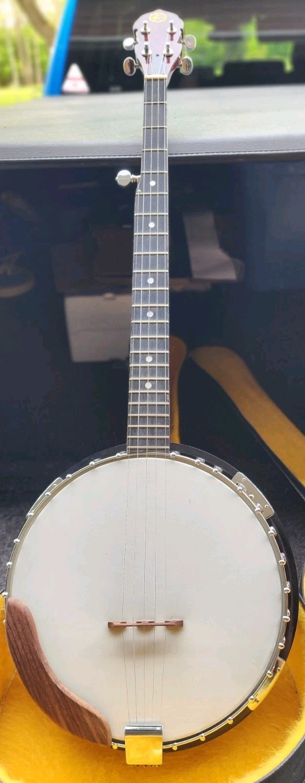 Vintage Kay 5 STRING BANJO WITH CASE ENGRAVED EAGLE ON The Back