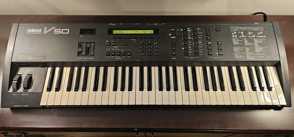 Yamaha V50 61-Key Keyboard Synthesizer Tested/working - Image 2 of 4