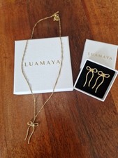 Luamaya Set Kette Und Ohrstecker Schleife ung...