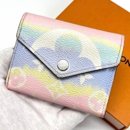 Louis Vuitton Escale Portefeuille Zoe Wallet M69341
