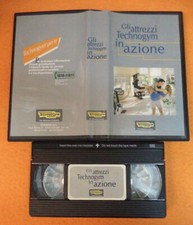 VHS Film GLI ATTREZZI TECHNOGYM IN AZIONE wellness company (F208)no dvd