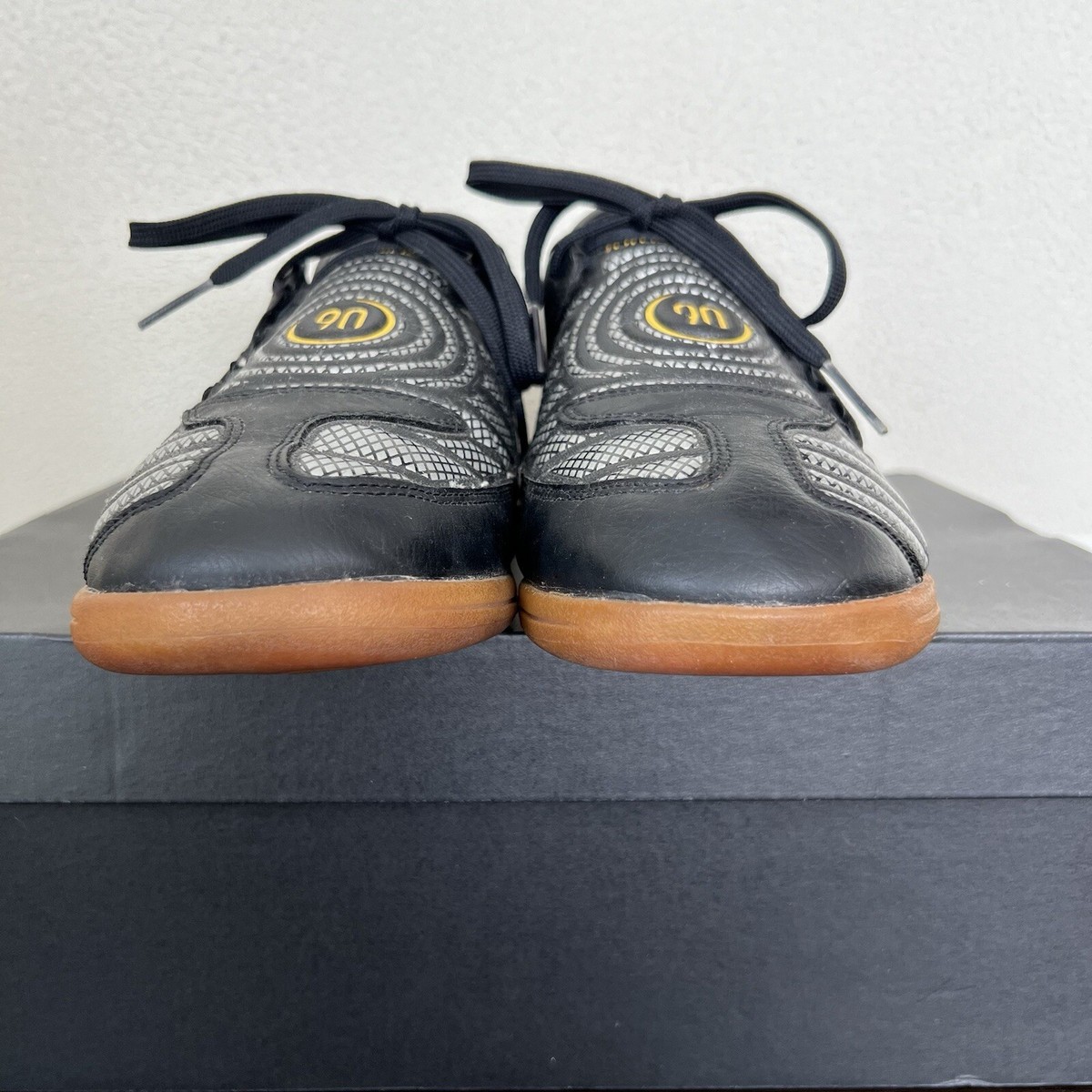 2008 Nike Total 90 Shoot II IC Black Yellow 318884-007 Men's Size