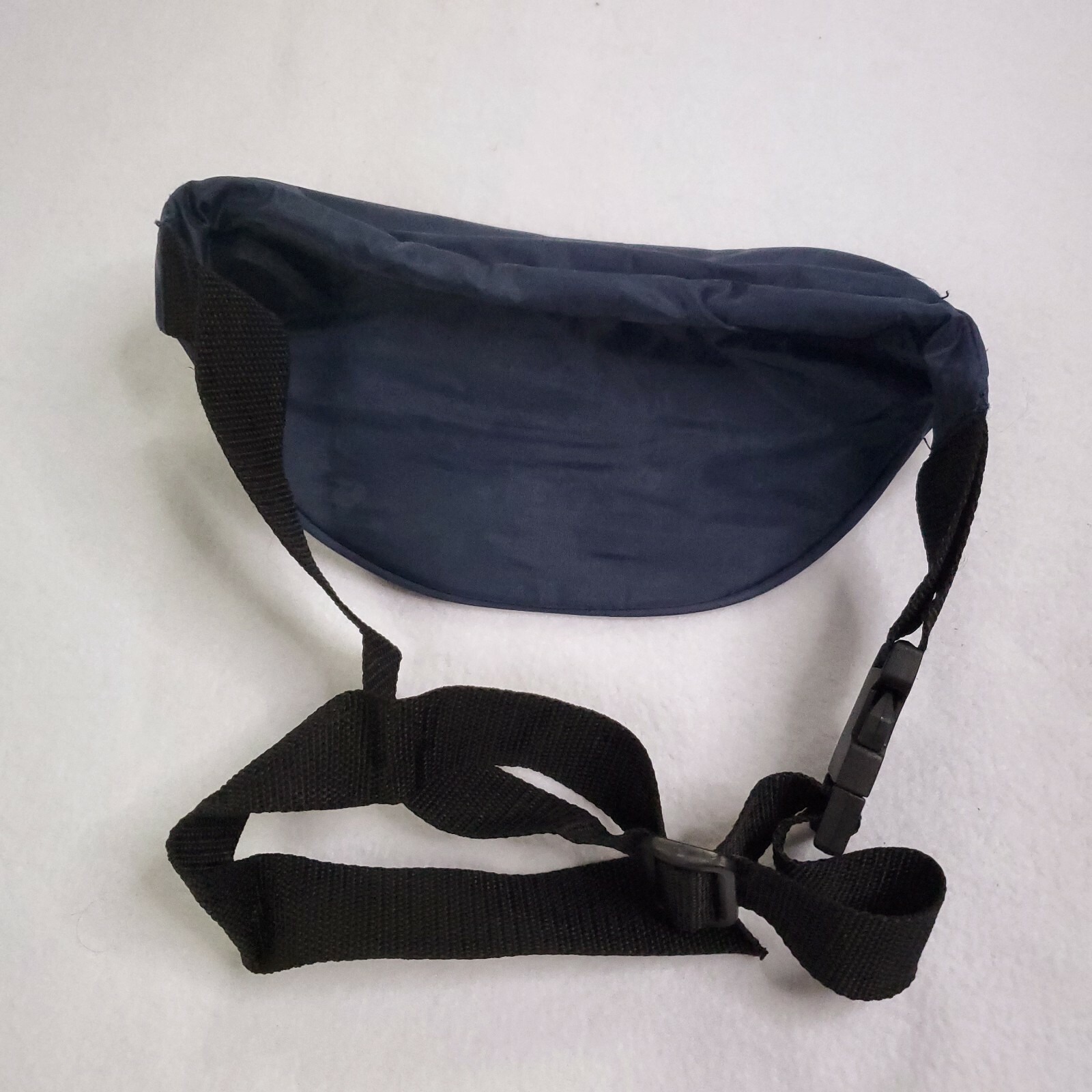 WonderMolly Shark Fanny Pack – Grey Nylon Hip Bag With Gill Pockets, 9x5x1.5 Inches