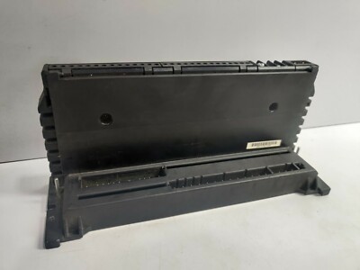 GE FANUC IC660TBA025K Term Module 24/48VDC 16Sink Source Block