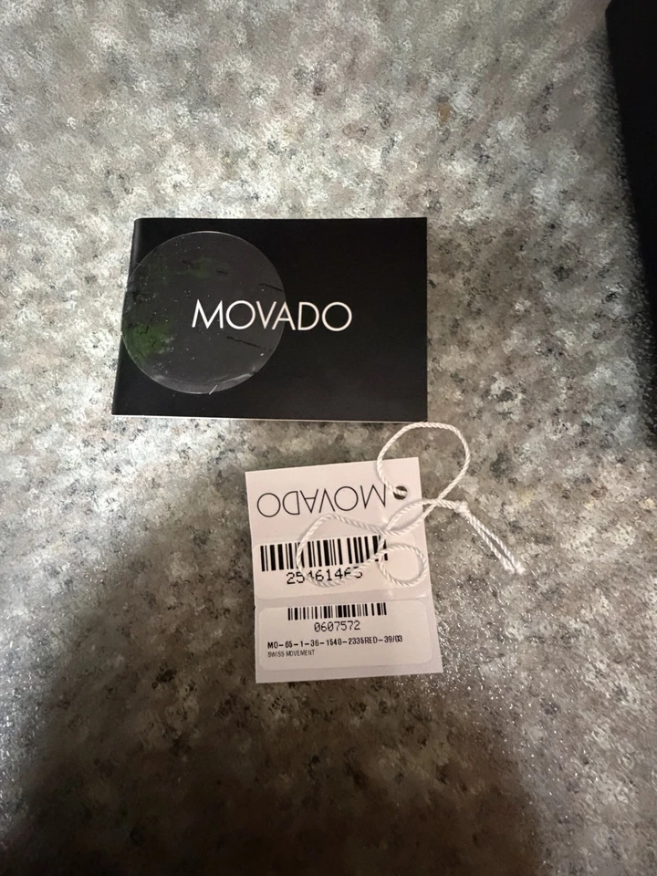 Reloj Movado - Usado 10 veces Foto 4 de 4