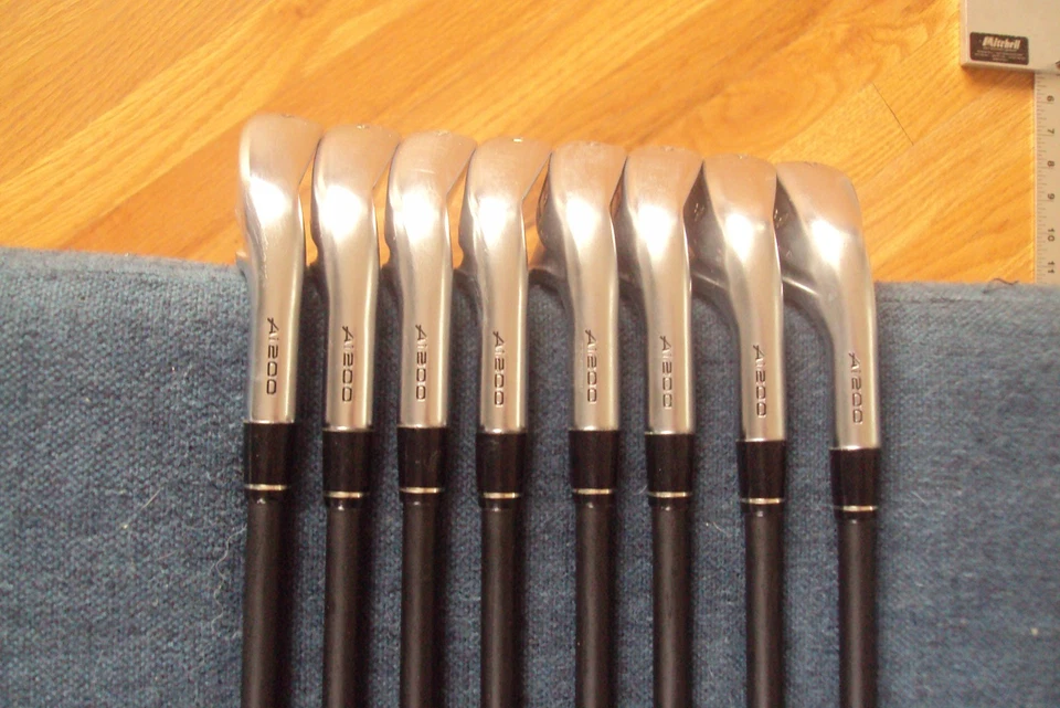 Callaway AI200 Forged irons 4-PW,AW Project X VRTX regular graphite -1/4". - Image 3 of 4