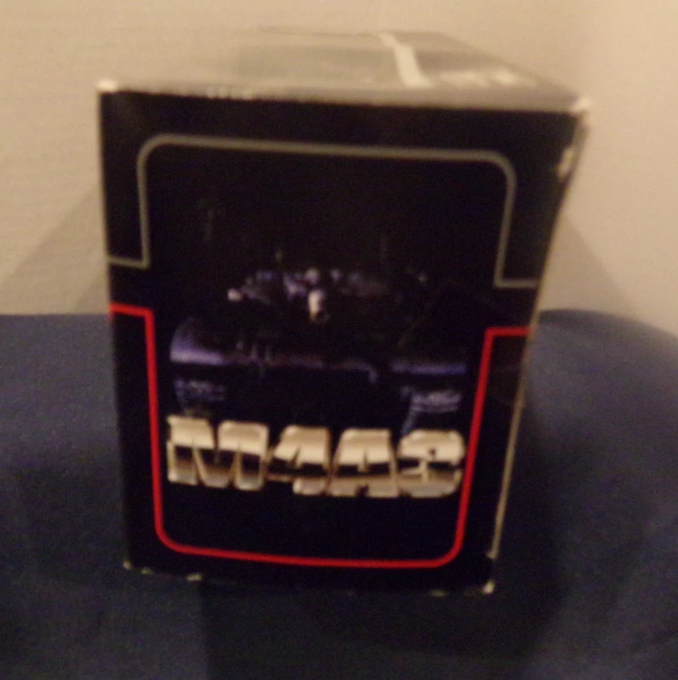 1998 NEW-RAY TOYS CO. DIE-CAST M4A3 TANK BATTERY OPERATED 60103 1:32 NIB - Image 2 of 4