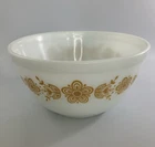 Vintage Pyrex Butterfly Gold 1-1/2 Quart 402 Nesting Mixing Bowl Orange on White