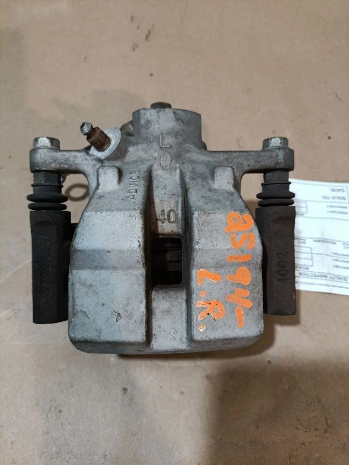 Pinza de conductor trasera construida en América del Norte para 10-15 LEXUS RX350 287905 Foto 3 de 4