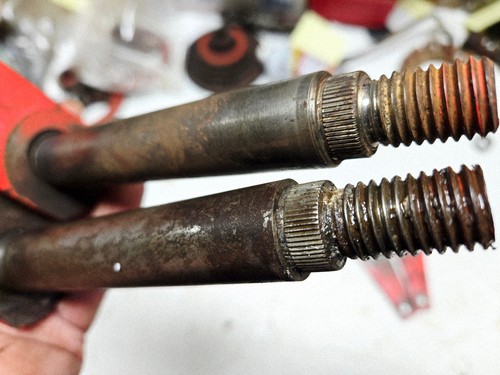 GRAVELY Spindles King Pins w Arms 812 810 814 816 - Picture 16 of 16