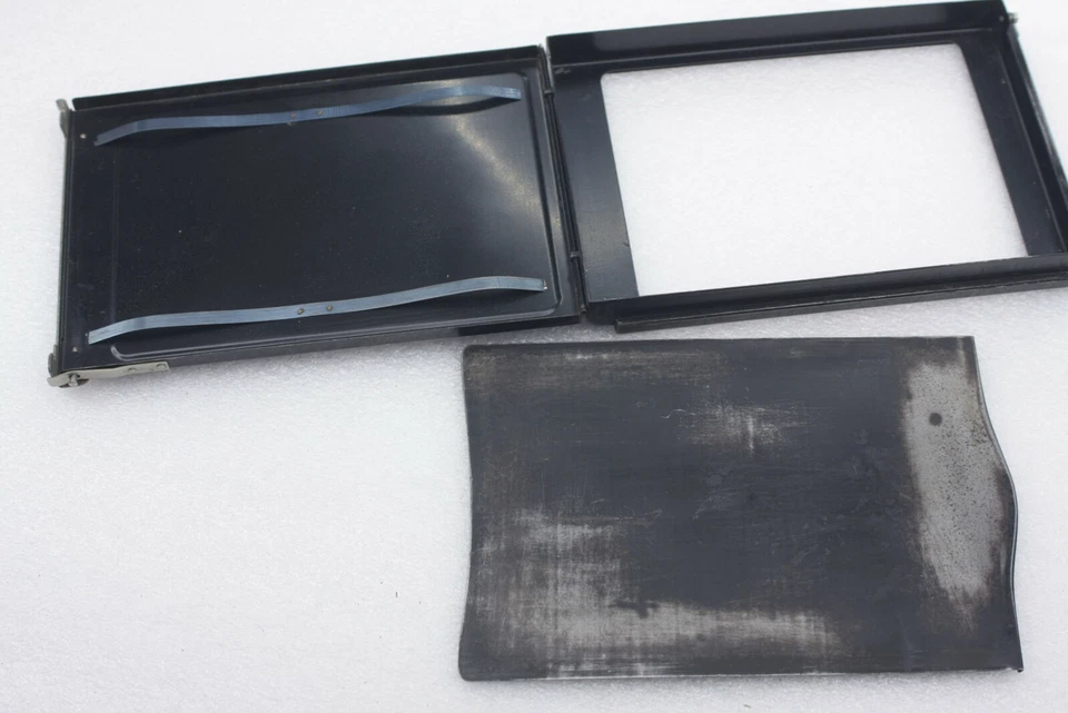 3.5 x 4.5" Film Pack Adapter with Darkslide - Linhof Munich - VINTAGE H181 - Image 4 of 4