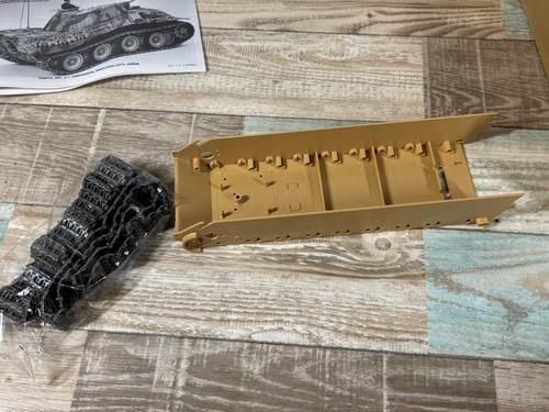 Unused TAMIYA 1/25 RC Radio Control Tank German Tank Panther A ITEM 56602 - Picture 7 of 14