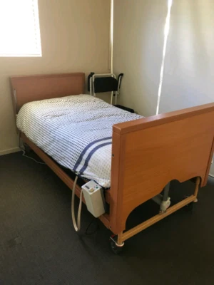 Hospital Bed Equipment The Lot Very Good Condition Beds