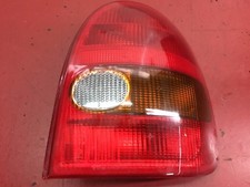 Opel Corsa B 1.0 - 40 KW - 3 Zylinder Rücklicht Rückleuchte Hinten Rechts