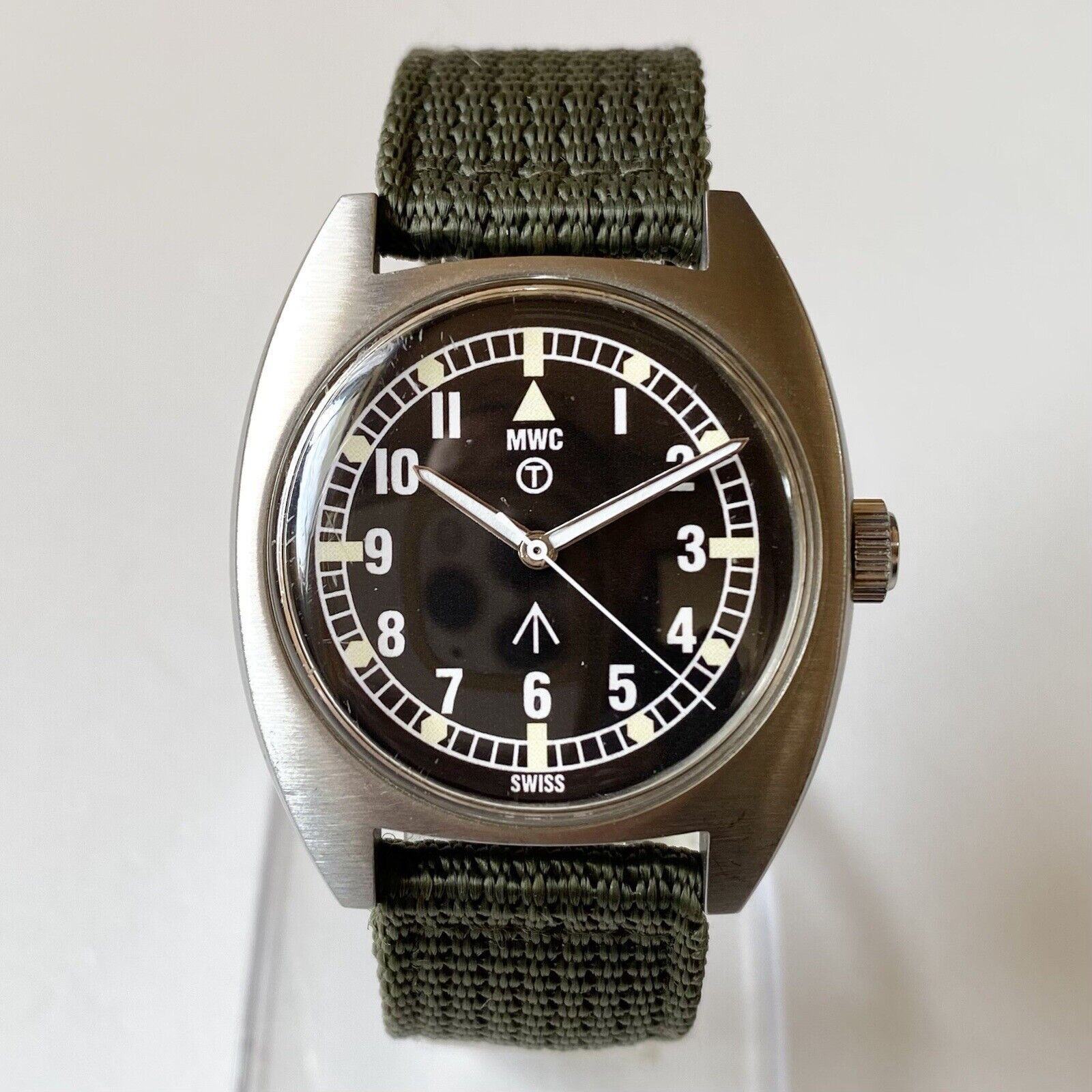 MWC Military 6BB-6645-99 523-8290 9442/91 Black dial Vintage watch Men's  Manual